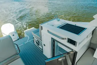 Thumbnail von Cruisers Yachts 34 GLS OB