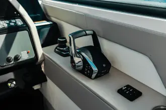 Thumbnail von Cruisers Yachts 34 GLS OB