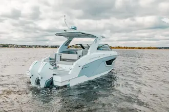 Thumbnail von Cruisers Yachts 34 GLS OB