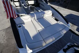 Thumbnail von Sea Ray SLX 280