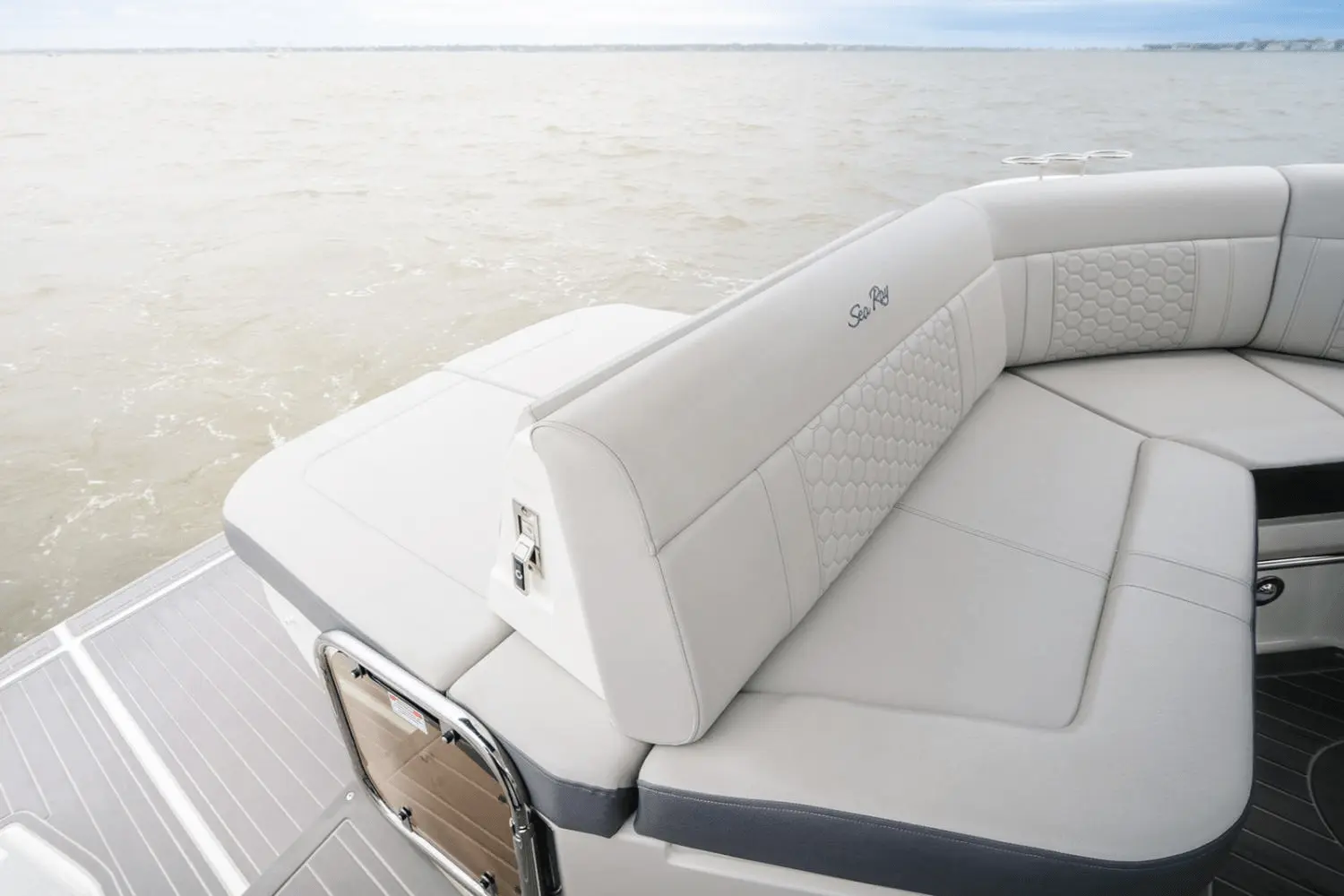 Thumbnail von Sea Ray 320 Sundancer