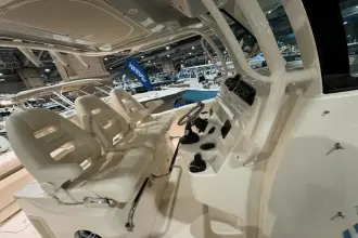 Thumbnail von Grady White Canyon 326