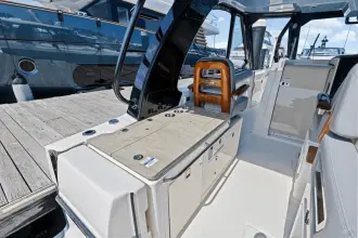 Thumbnail von Boston Whaler 380 Realm