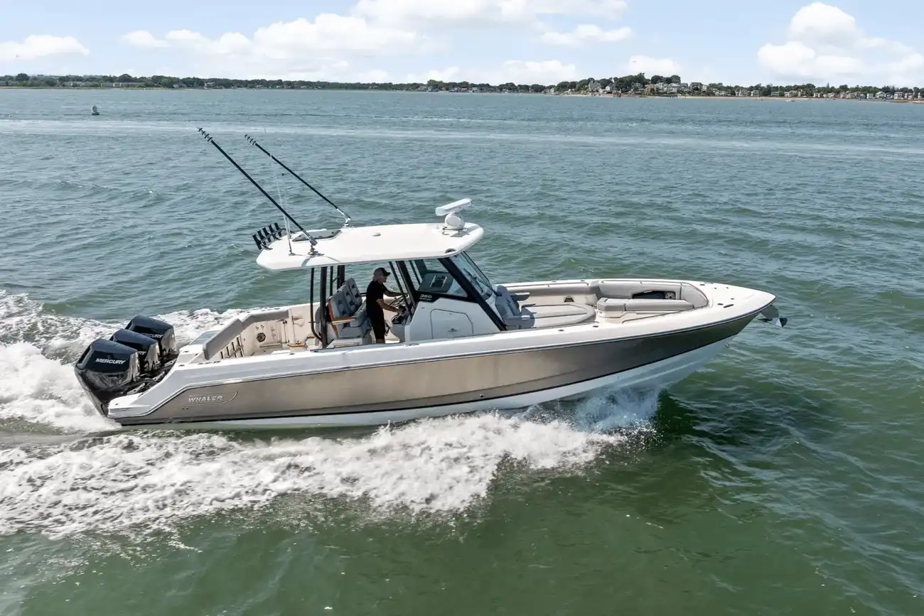Boston Whaler 360 Outrage