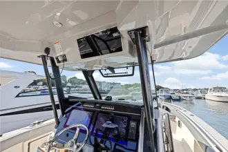Thumbnail von Boston Whaler 360 Outrage