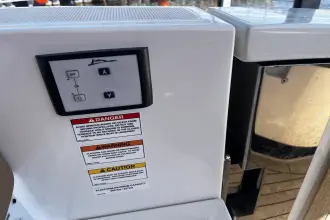 Thumbnail von Sea Ray SLX 400