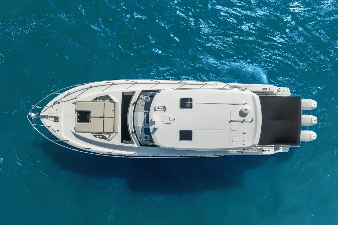 Thumbnail von Boston Whaler 405 Conquest