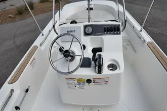 Thumbnail von Boston Whaler 170 Montauk