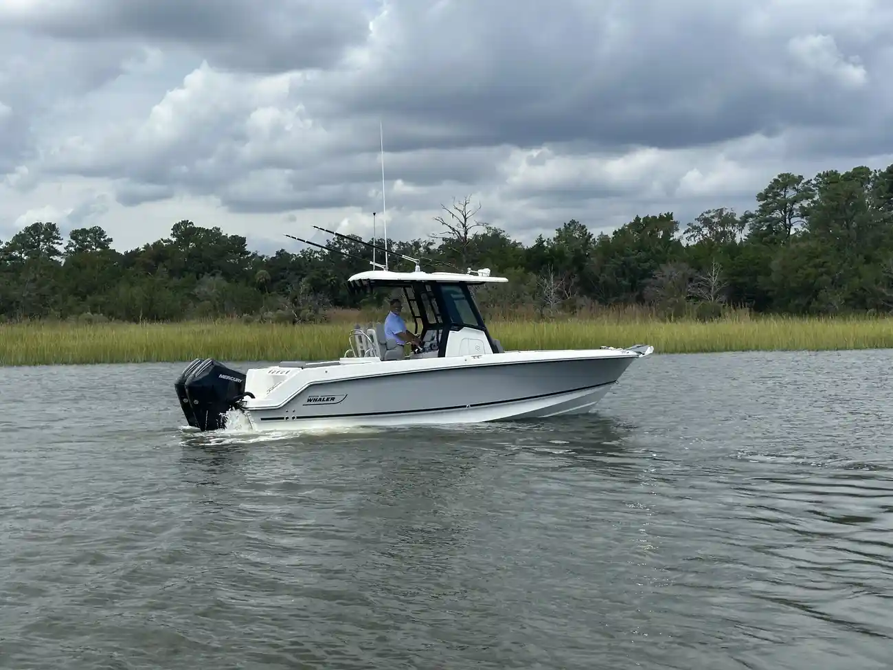 Boston Whaler 250 Outrage