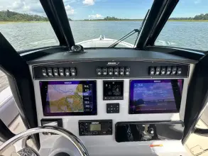 Thumbnail von Boston Whaler 250 Outrage