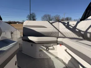 Thumbnail von Sea Ray SLX 260