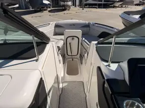 Thumbnail von Sea Ray SLX 260