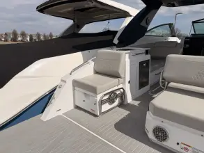 Thumbnail von Cruisers Yachts 34 GLS