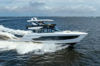 Thumbnail von Cruisers Yachts 57 FLY
