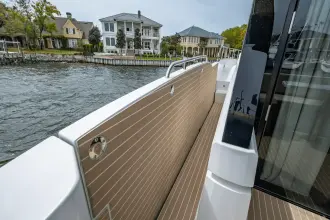 Thumbnail von Cruisers Yachts 57 FLY