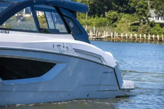 Thumbnail von Cruisers Yachts 42 GLS OB