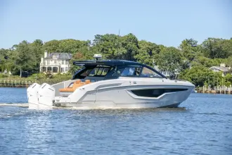 Thumbnail von Cruisers Yachts 42 GLS OB