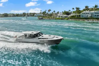 Thumbnail von MJM Yachts 42