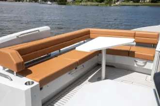 Thumbnail von Cruisers Yachts 46 Cantius