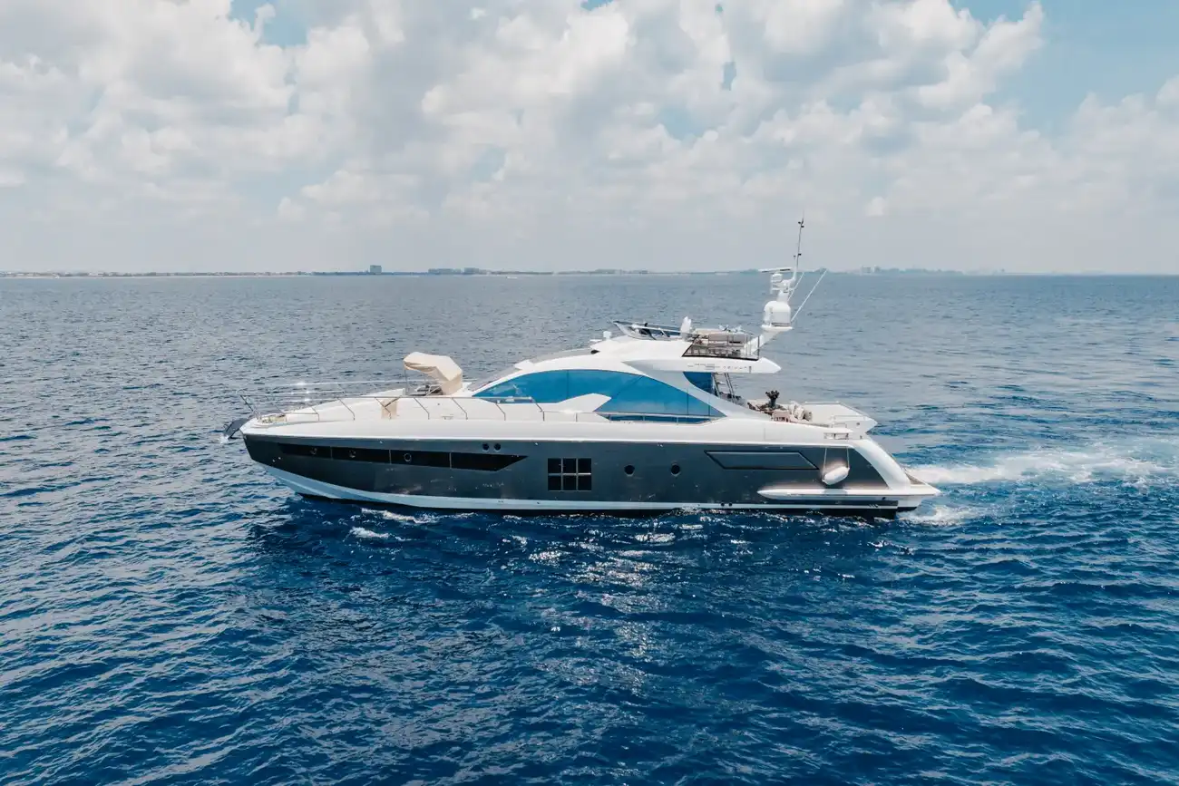 Azimut 77s