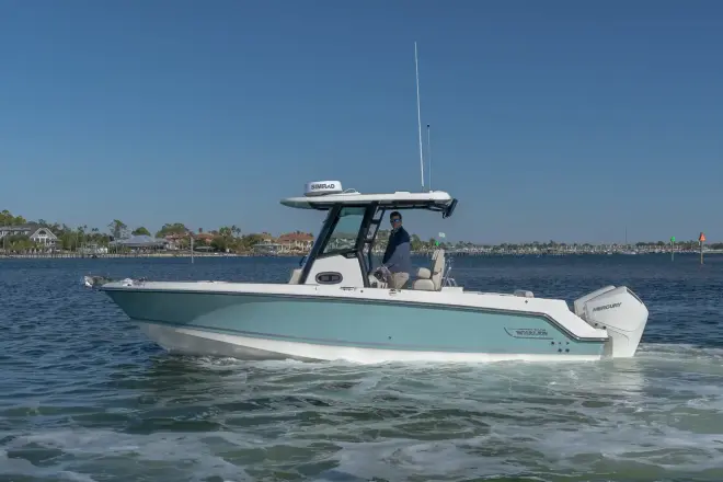 Boston Whaler 250 Outrage