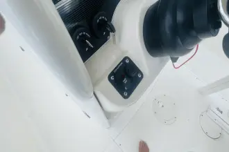 Thumbnail von Boston Whaler 270 Dauntless