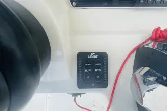 Thumbnail von Boston Whaler 270 Dauntless