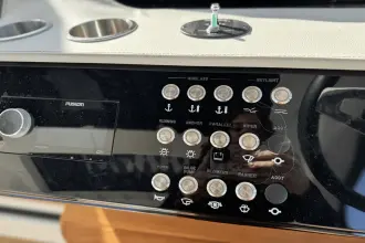 Thumbnail von Sea Ray 370 Sundancer Outboard