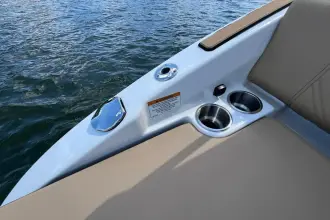 Thumbnail von Sea Ray SDX 250