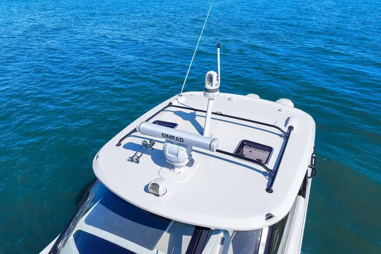 Thumbnail von Boston Whaler 380 Realm