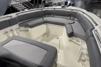 Thumbnail von Boston Whaler 230 Outrage