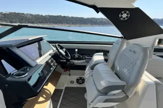 Thumbnail von Sea Ray SLX 400