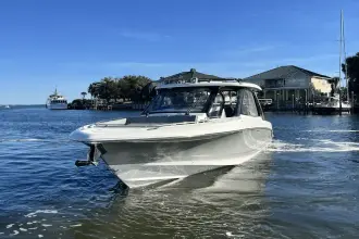 Thumbnail von Boston Whaler 380 Realm