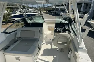 Thumbnail von Boston Whaler 240 Vantage