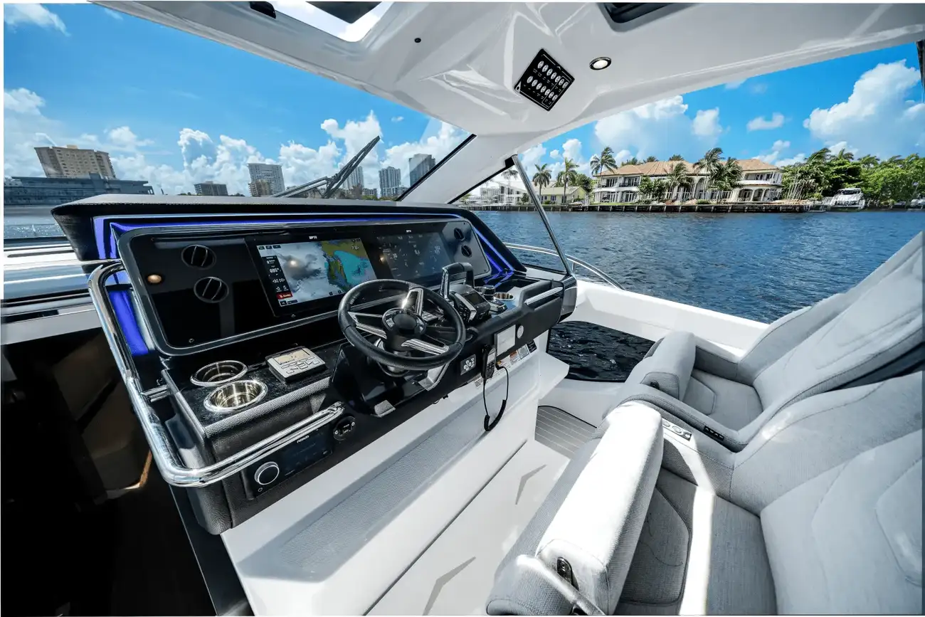 Thumbnail von Azimut 42