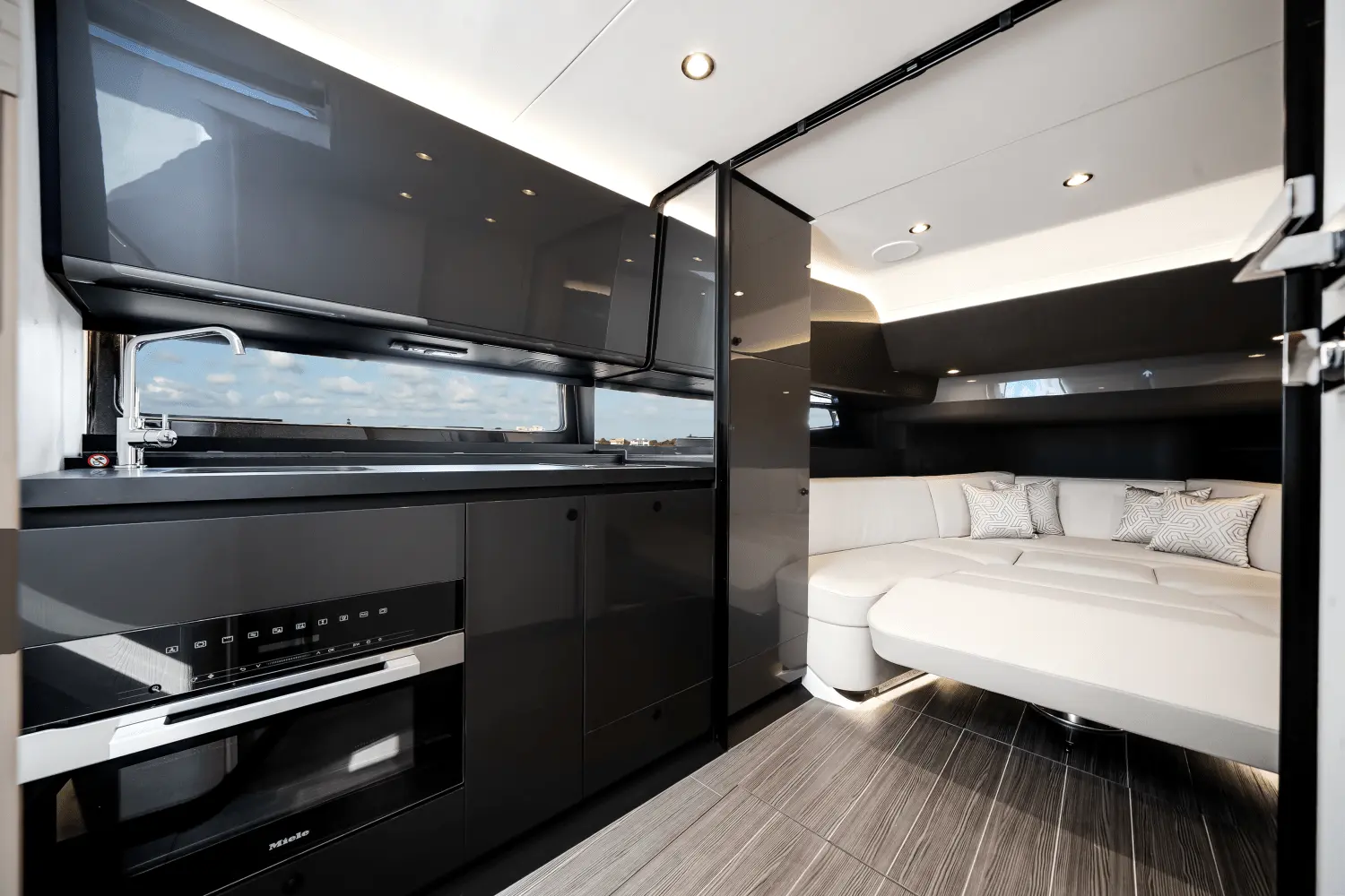 Thumbnail von Azimut 42