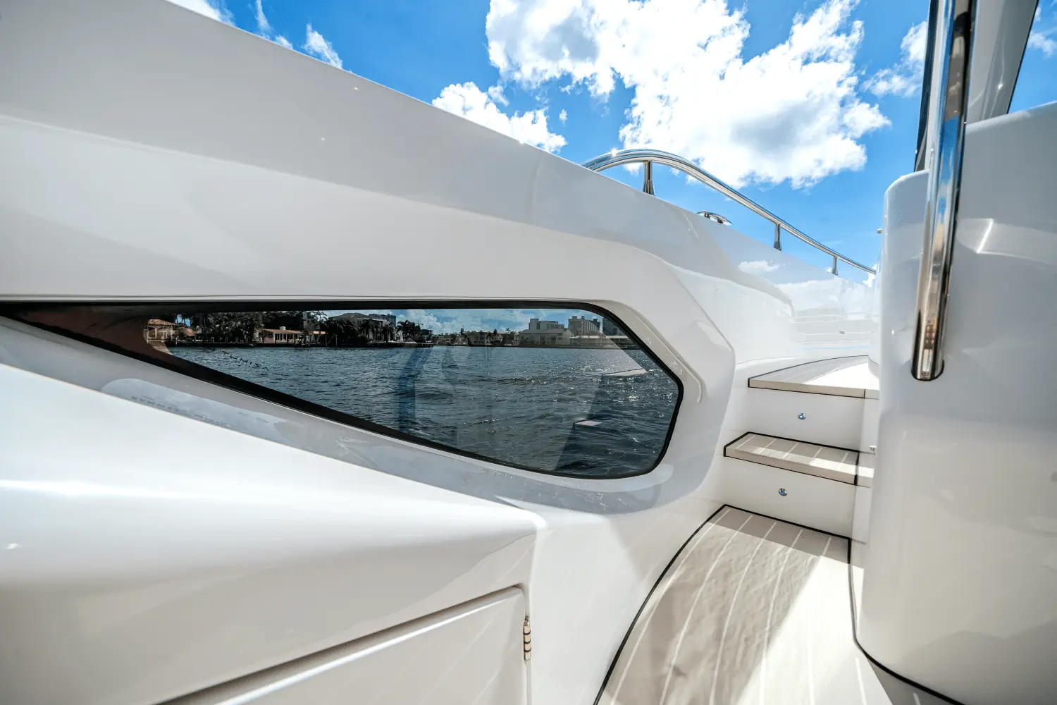 Thumbnail von Azimut 42