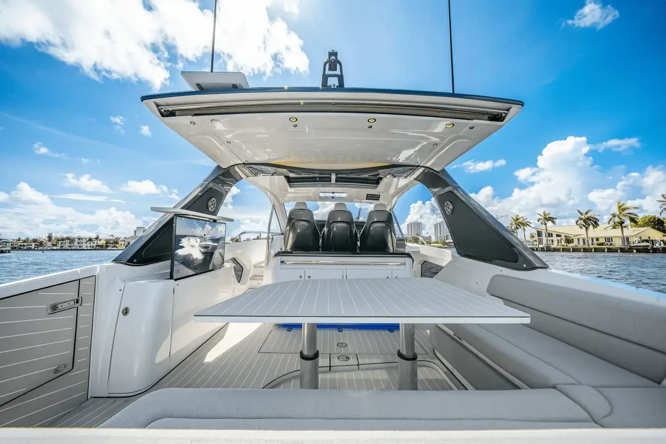 Thumbnail von Azimut 42