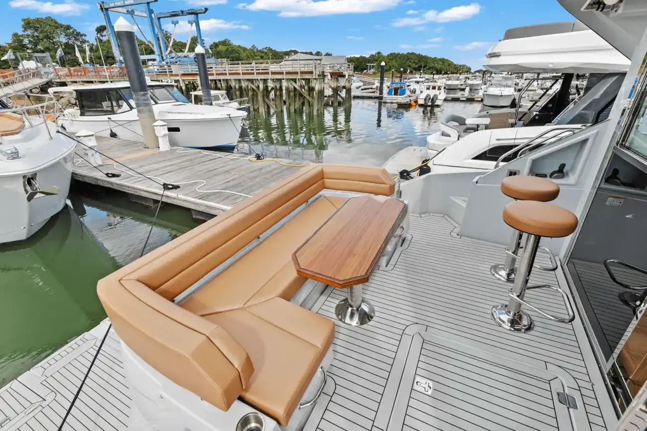 Thumbnail von Cruisers Yachts 50 Cantius