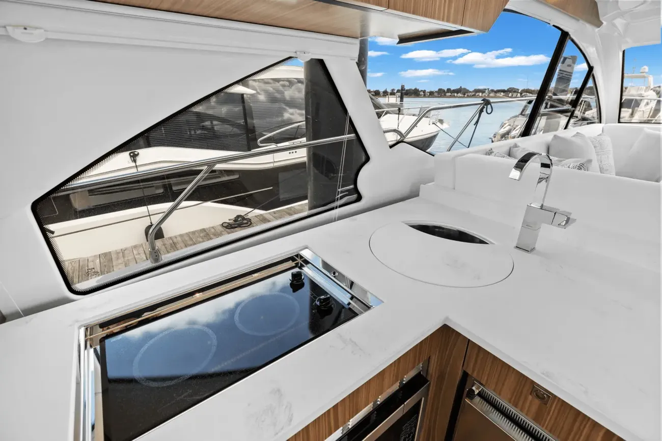 Thumbnail von Cruisers Yachts 50 Cantius