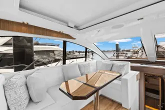 Thumbnail von Cruisers Yachts 50 Cantius