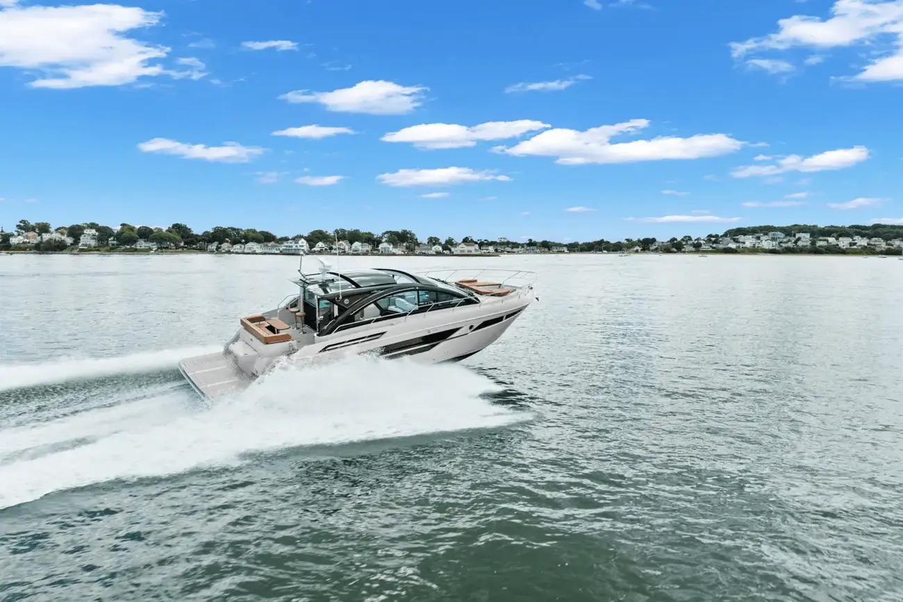Thumbnail von Cruisers Yachts 50 Cantius
