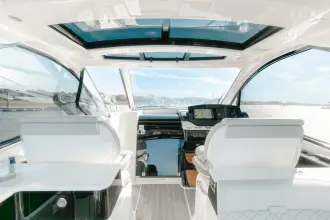 Thumbnail von Sea Ray 370 Sundancer Outboard