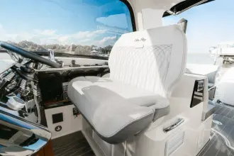 Thumbnail von Sea Ray 370 Sundancer Outboard