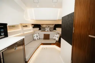 Thumbnail von Sea Ray 370 Sundancer Outboard