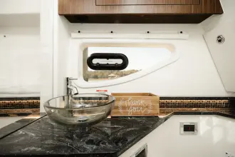 Thumbnail von Sea Ray 370 Sundancer Outboard