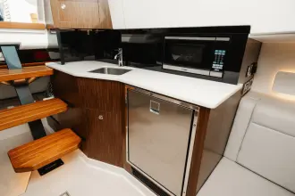 Thumbnail von Sea Ray 370 Sundancer Outboard