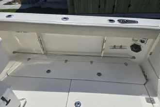 Thumbnail von Boston Whaler 330 Outrage