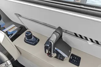 Thumbnail von Cruisers Yachts 42 GLS OB