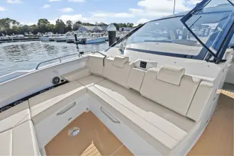 Thumbnail von Cruisers Yachts 42 GLS OB